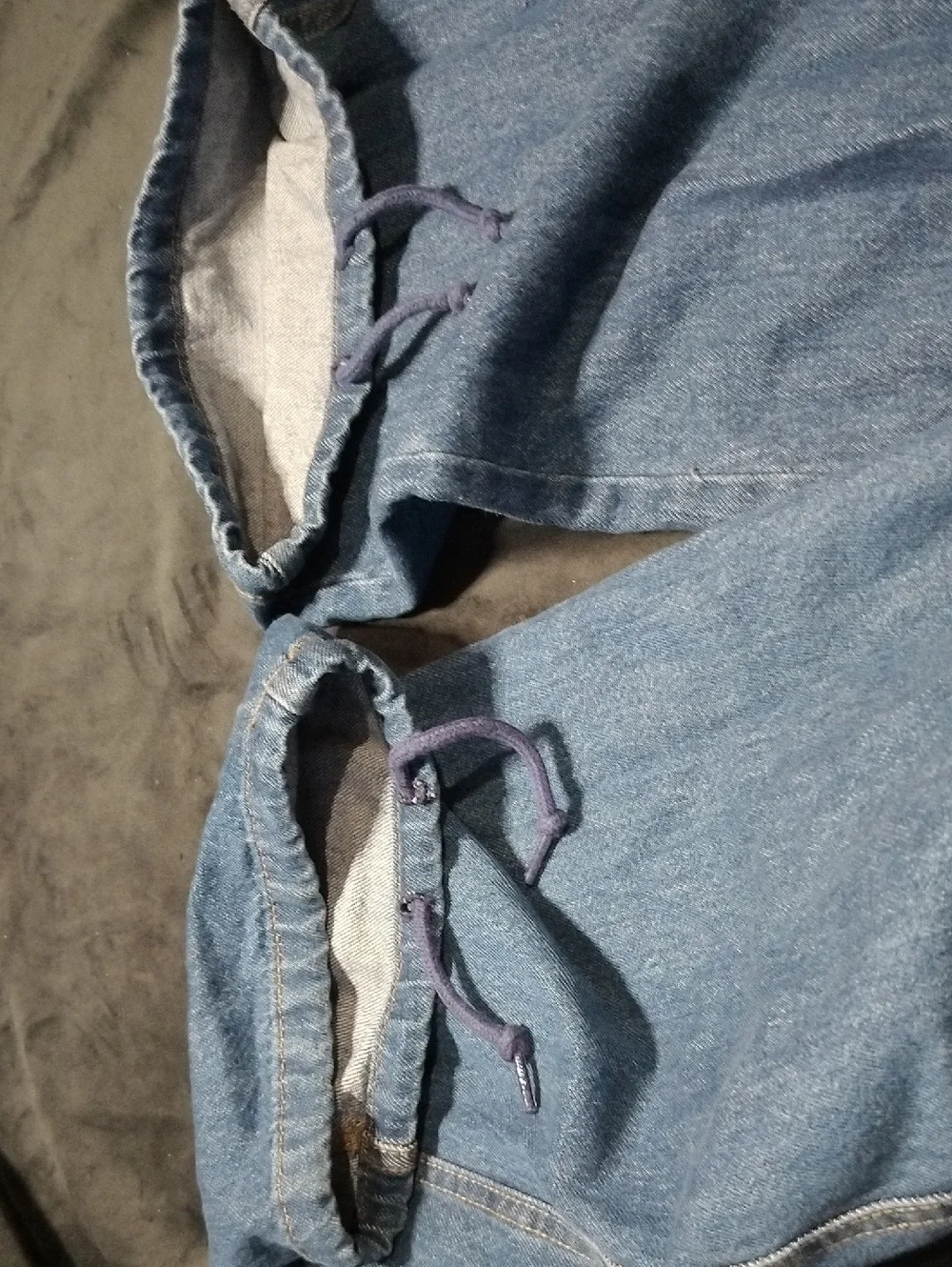 NEW Levi's '94 Baggy Cargo Jeans Wide-Leg Mid-rise y2k Jeans in Medium Blue - 27
